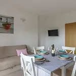Dom wakacyjny Terrarossa & House With Pool