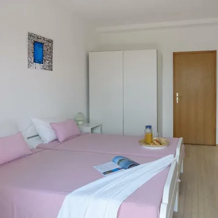 Terrarossa Nyaraló