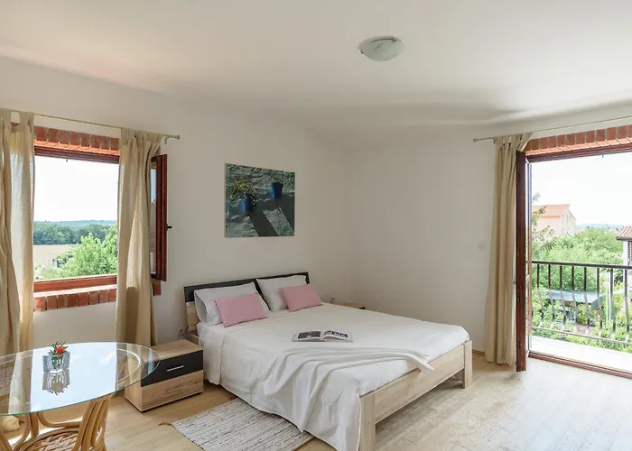 Apartments Terrarossa * 파자나